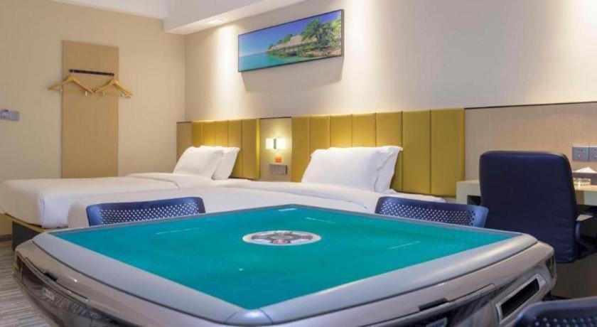 Jingtu Hotel Zhanjiang Dingsheng Plaza Store Buitenkant foto