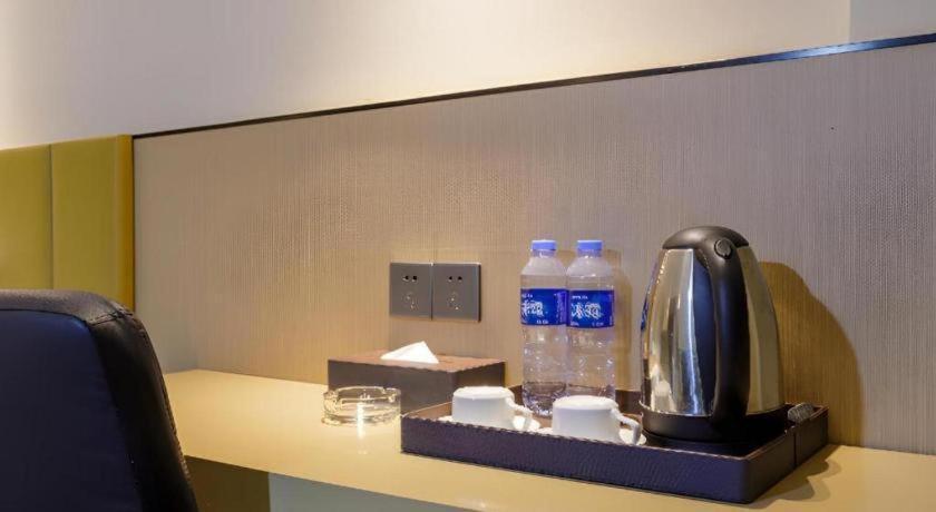 Jingtu Hotel Zhanjiang Dingsheng Plaza Store Buitenkant foto