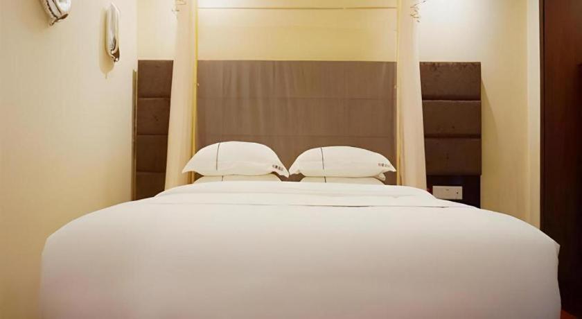 Jingtu Hotel Zhanjiang Dingsheng Plaza Store Buitenkant foto