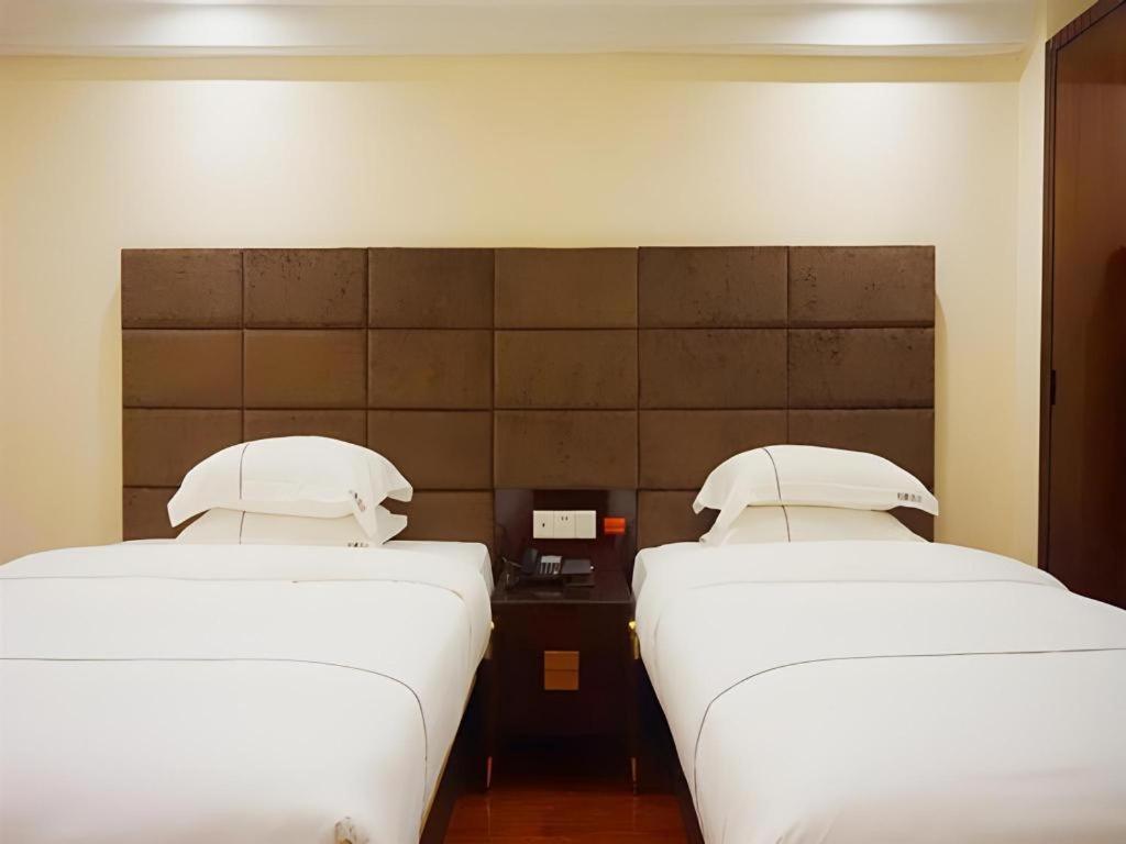 Jingtu Hotel Zhanjiang Dingsheng Plaza Store Buitenkant foto