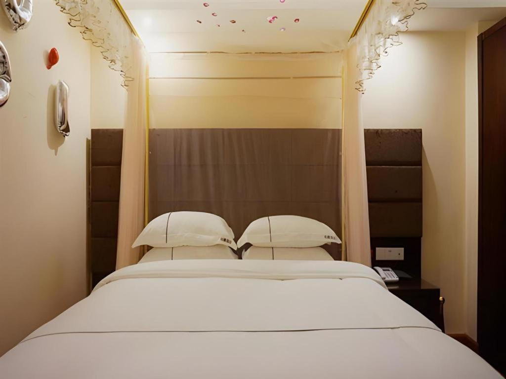 Jingtu Hotel Zhanjiang Dingsheng Plaza Store Buitenkant foto
